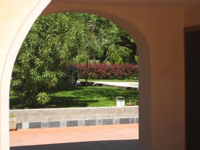 Residence L'Oliveto Garden And Swimming Pool San Felice del Benaco Italy